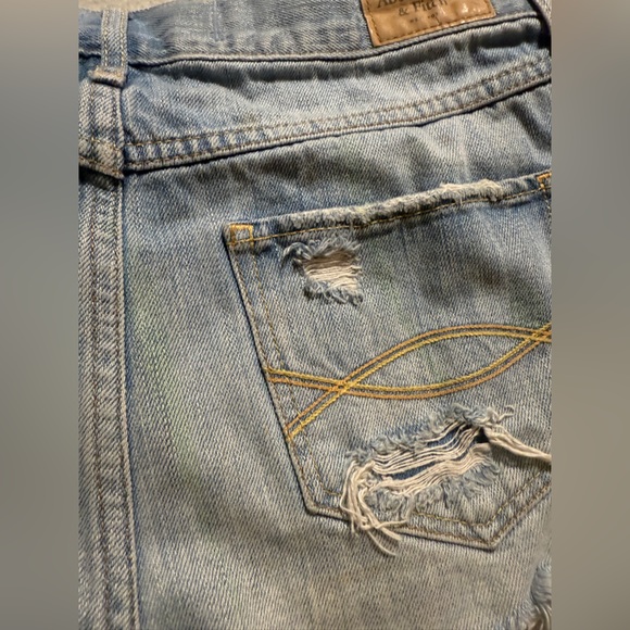 Abercrombie & Fitch Light Blue Distressed Denim Cutoff Shorts size 28 - Picture 6 of 13